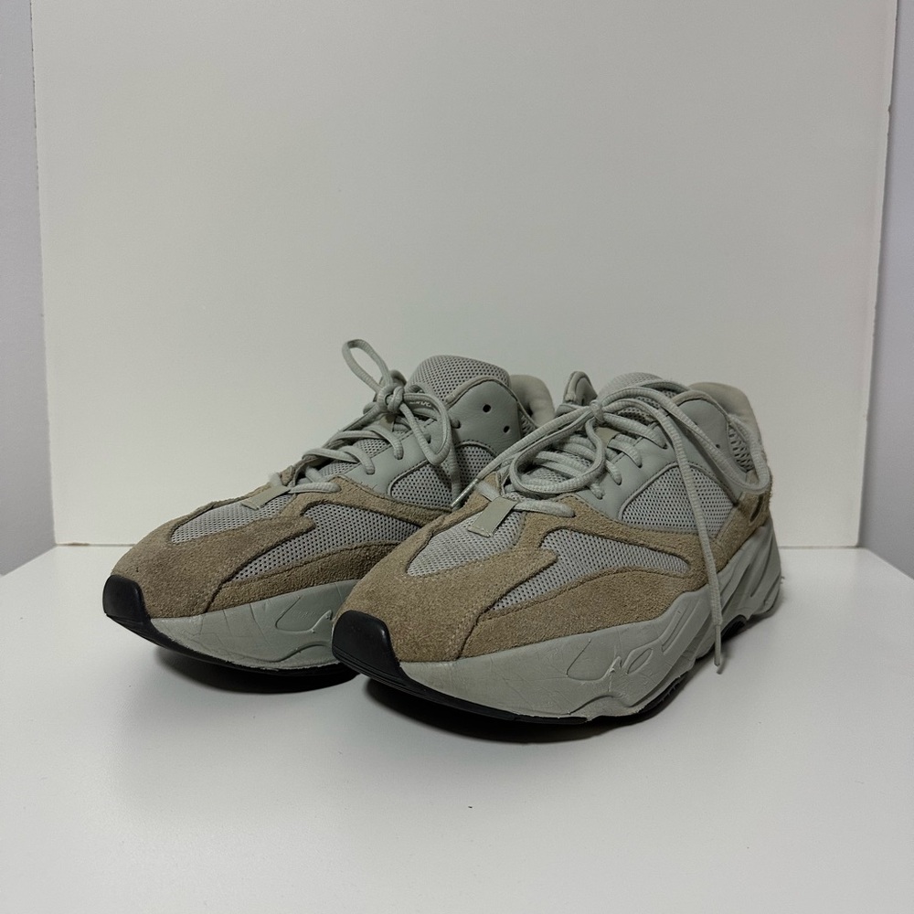 Yeezy Boost 700 'Salt' 2019 Size 11.5